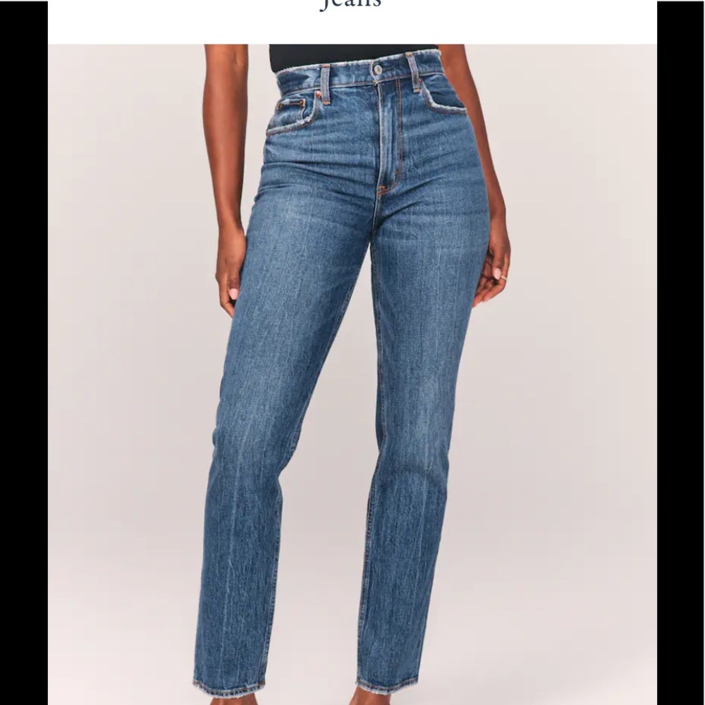 Abercrombie- Curve Love 90s Ultra High Rise Straight Jeans size 12/31